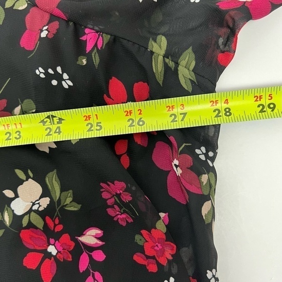 LANE BRYANT Women’s Pullover Top Sz 24 (3X) Multi Color Floral Lined V-neck LS - Picture 9 of 11